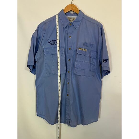 Hook & Tackle Outfitters Technical Fishing Gear Sharky's On the Pier Men's shirt - Picture 3 of 16